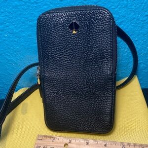 LIKE NEW Kate Spade Black Polly Leather Phone Crossbody Bag Blush Rose Inside